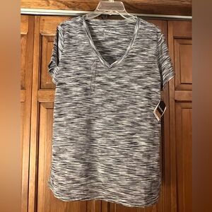 Reebox Sport Speedwick Women’s Size Large Shirt, new with tags